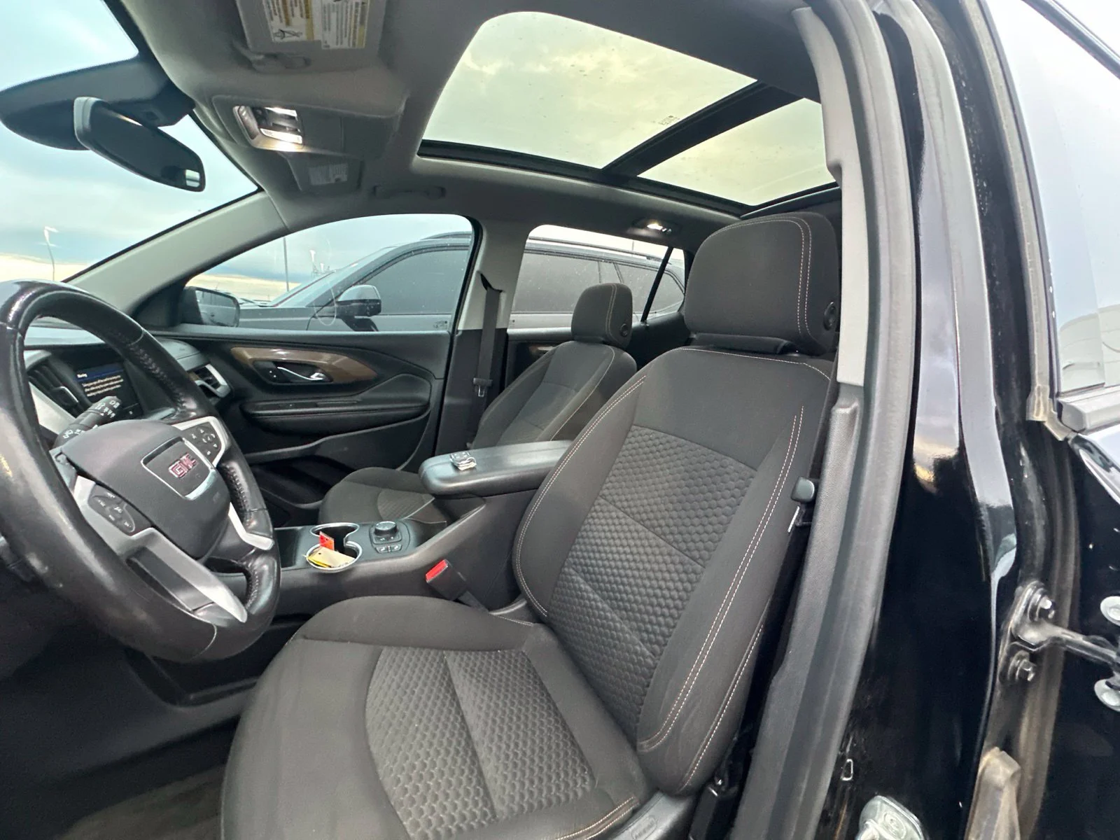 Used 2021 Black GMC SLE image 5