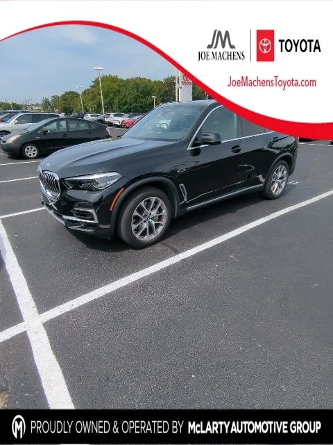 Used 2022 Black BMW xDrive45e image 1