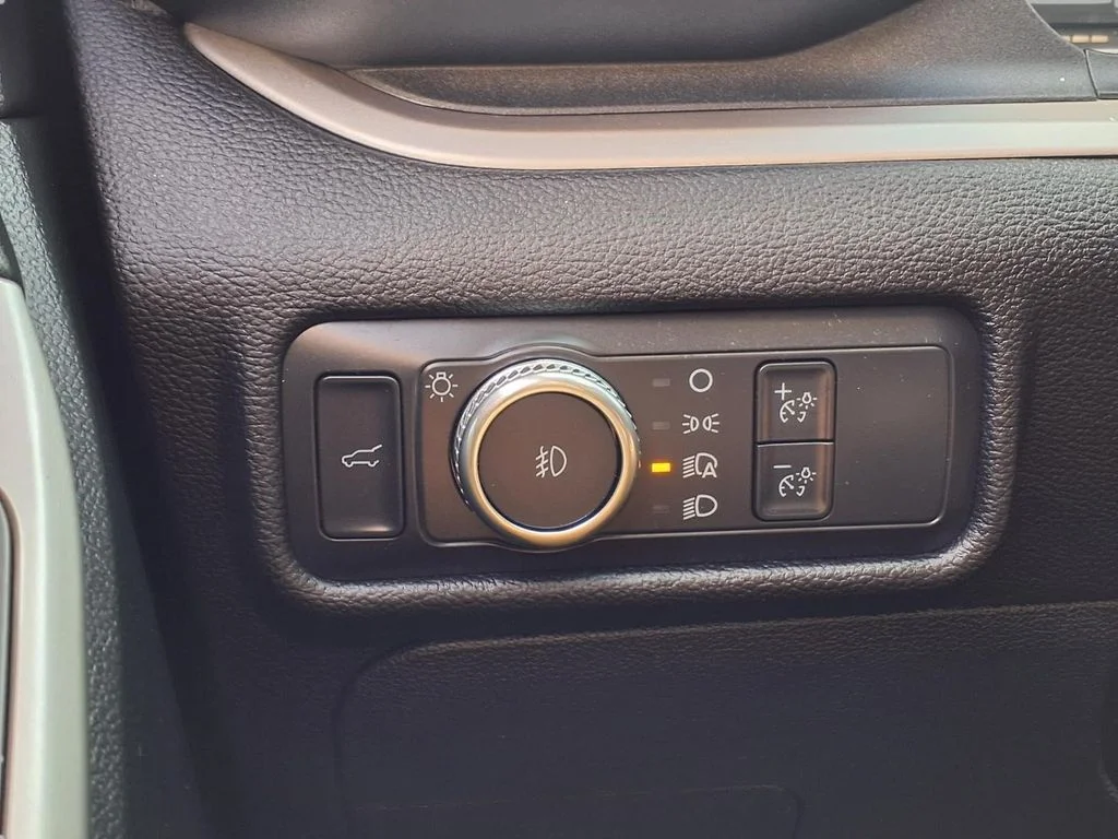 Used 2022 Blue Ford XLT image 17