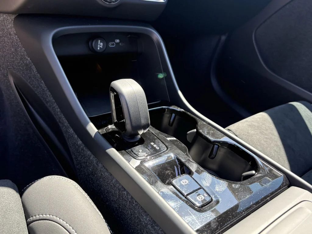 New 2026 Denim Blue Volvo Ultra image 22