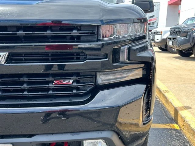 Used 2019  Chevrolet LT Trail Boss image 3