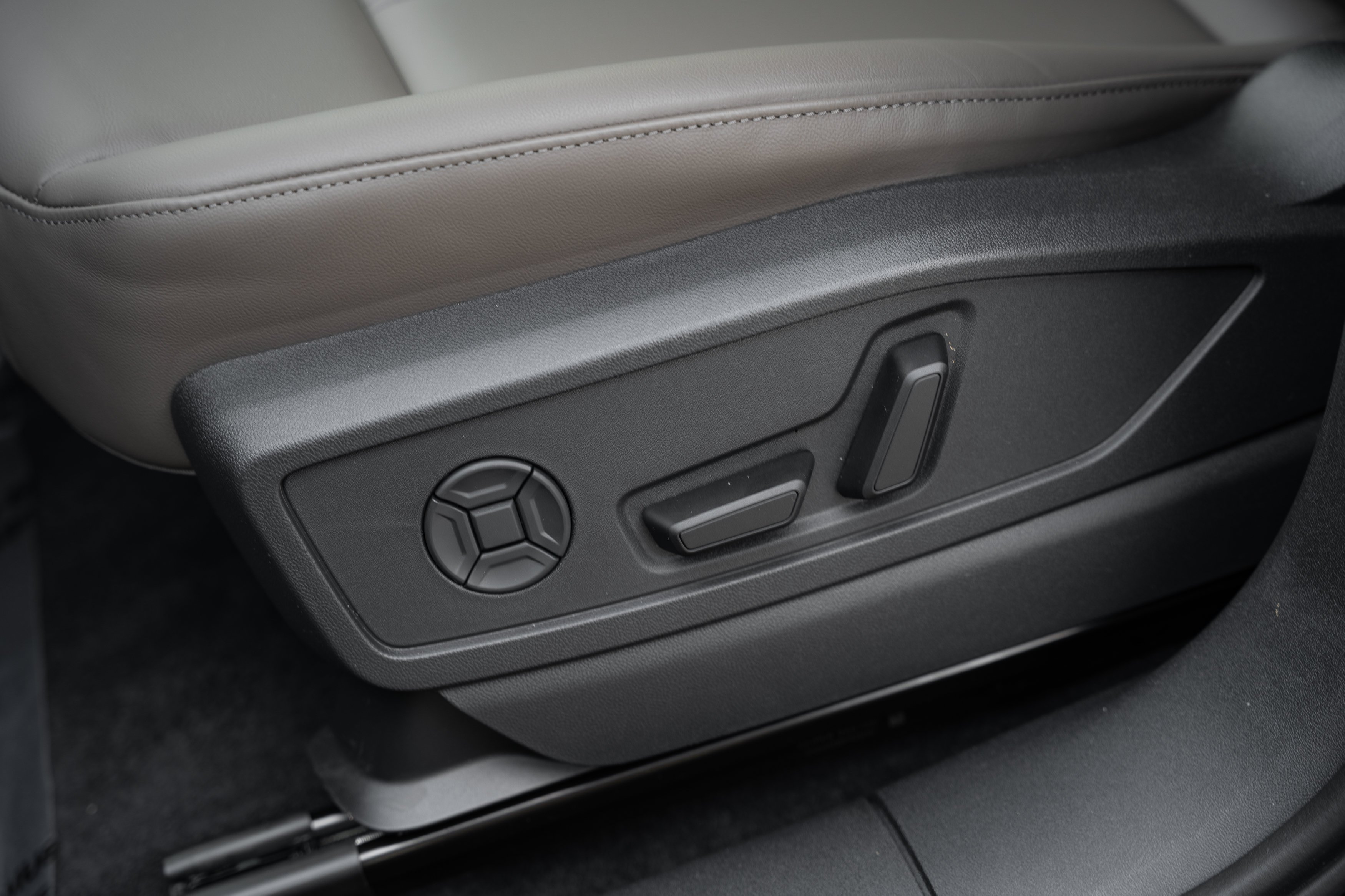 New 2026 Mythos Audi Premium Plus image 23