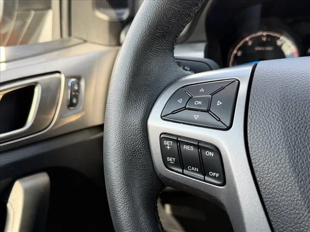 Used 2019  Ford XLT image 18