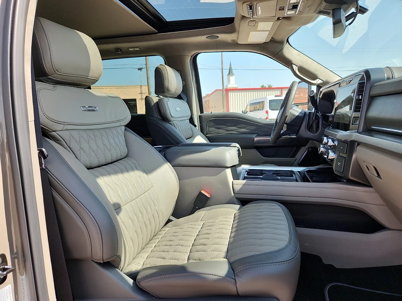 New 2026 Marsh Gray Ford Platinum image 20