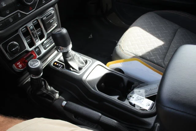 Used 2026 Green Jeep Mojave image 9