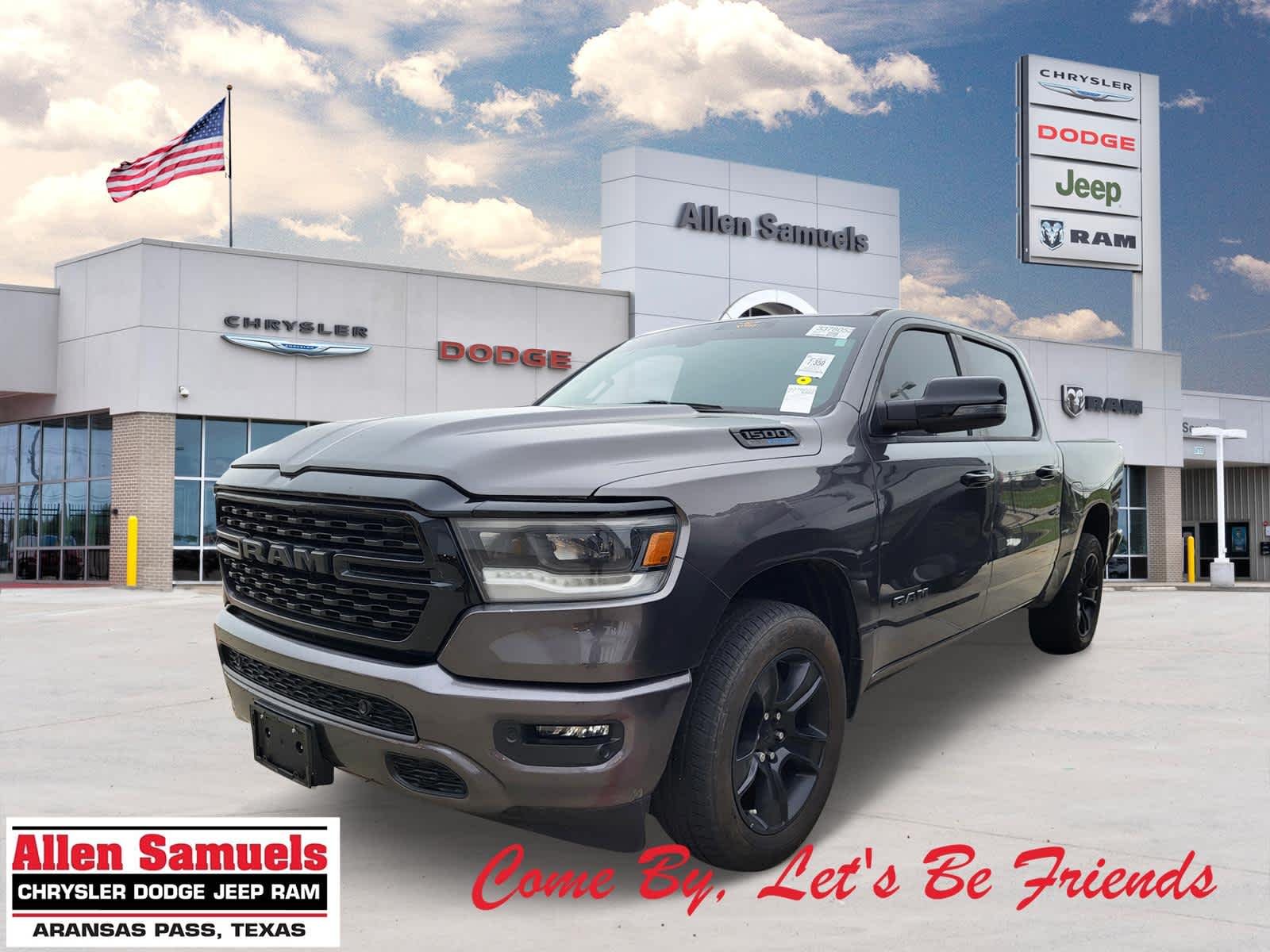 2023 RAM 1500 Big Horn/Lone Star 4x4 Crew Cab 5'7's photo