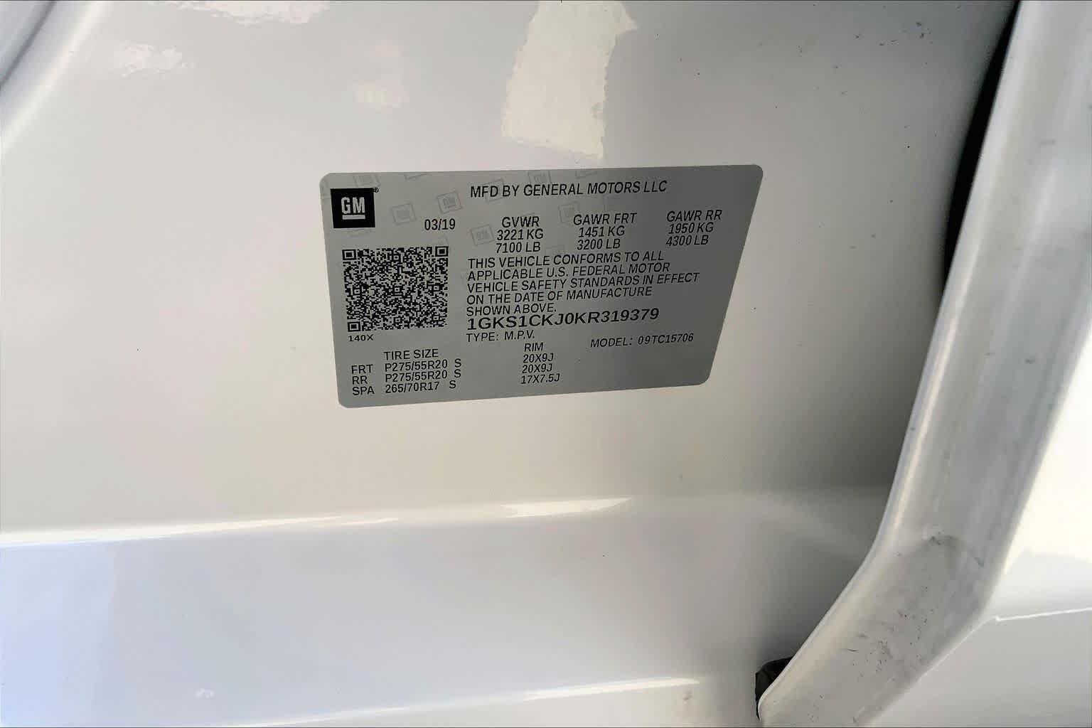 Used 2019 White Frost Tricoat GMC Denali image 37