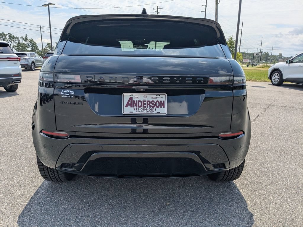 Used 2025 Black Land Rover Dynamic SE image 6