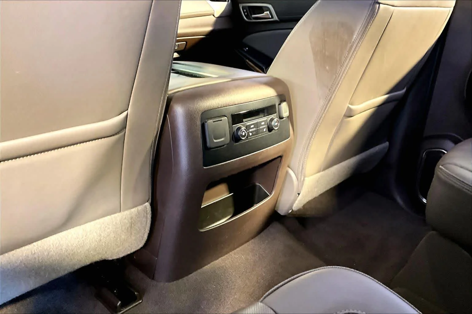 Used 2020 Dark Sapphire Blue Metallic GMC Denali image 35