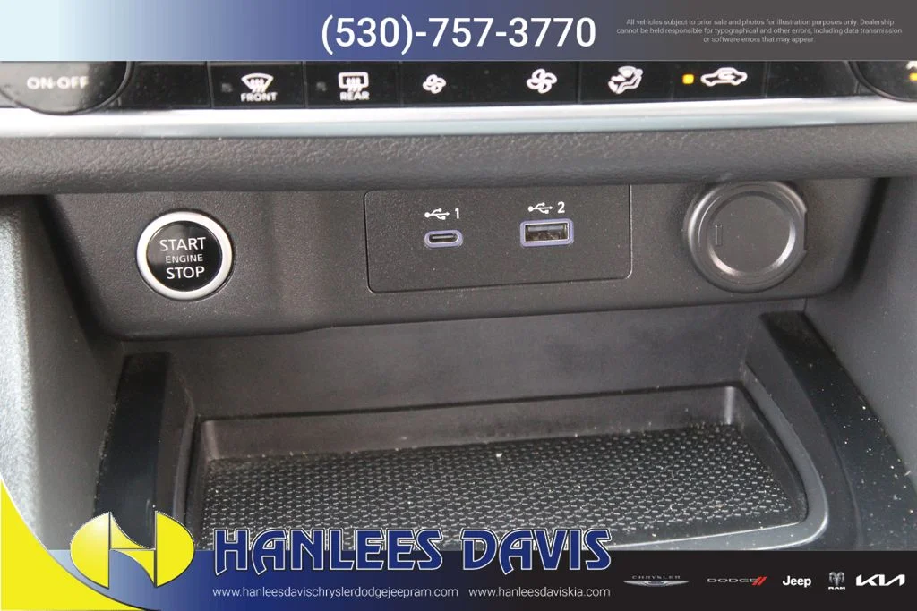 Used 2021 White Nissan SV image 23