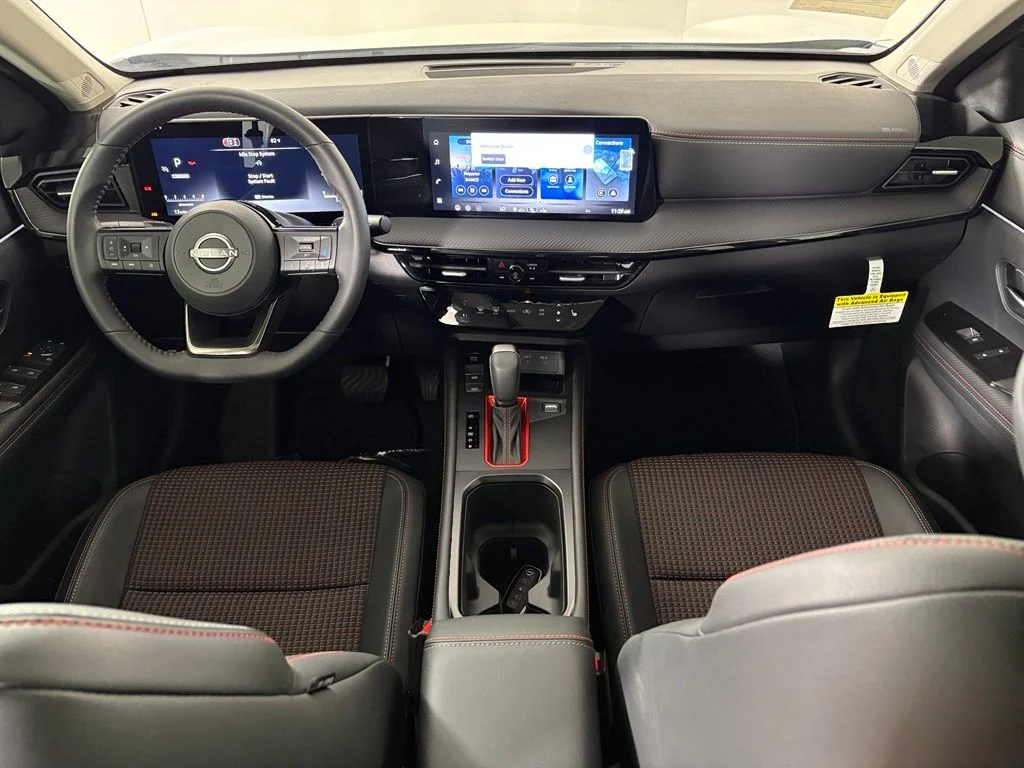 New 2026 Aspen White TriCoat / Super Black Two-tone Nissan SR image 33