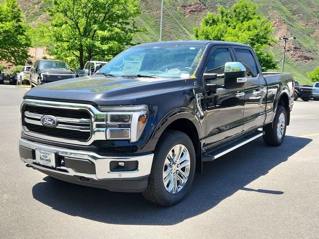 New 2026 Agate Black Metallic Ford Lariat® image 5
