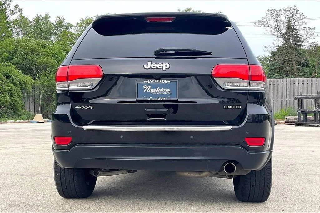 Used 2018 Black Jeep Limited image 3