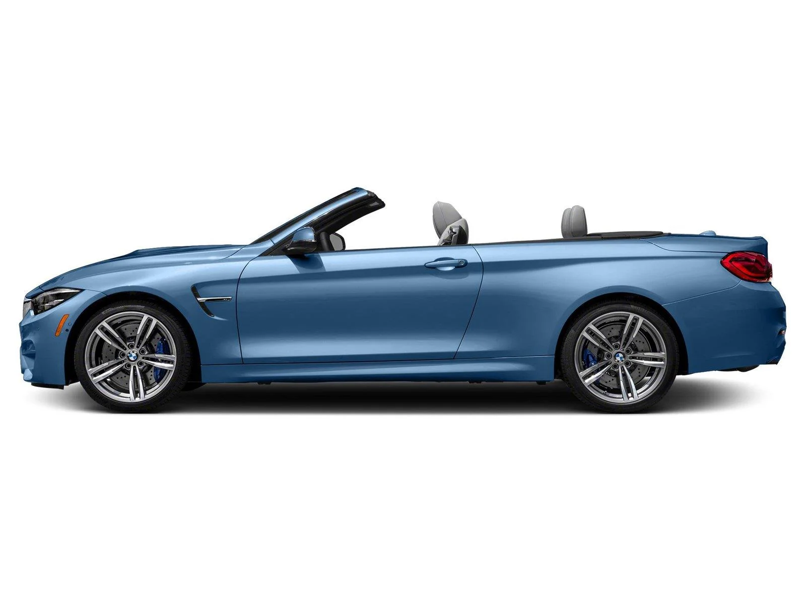 Used 2018 Yas Marina Blue Metallic BMW  image 12