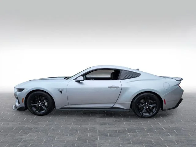 Used 2025 Silver Ford GT image 4