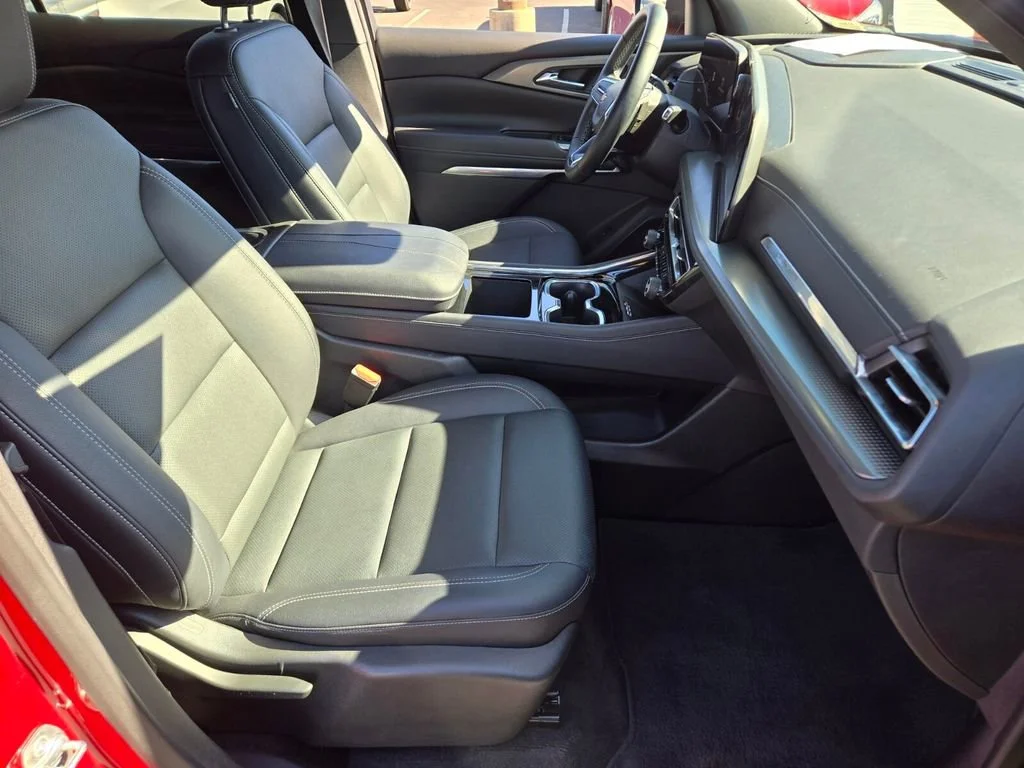 Used 2025 Radiant Red Tintcoat Chevrolet LT image 16