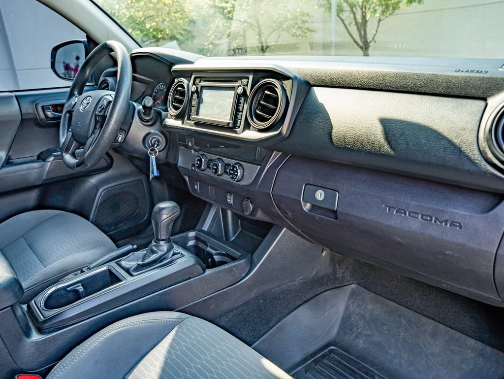Used 2018 Super White Toyota SR image 36