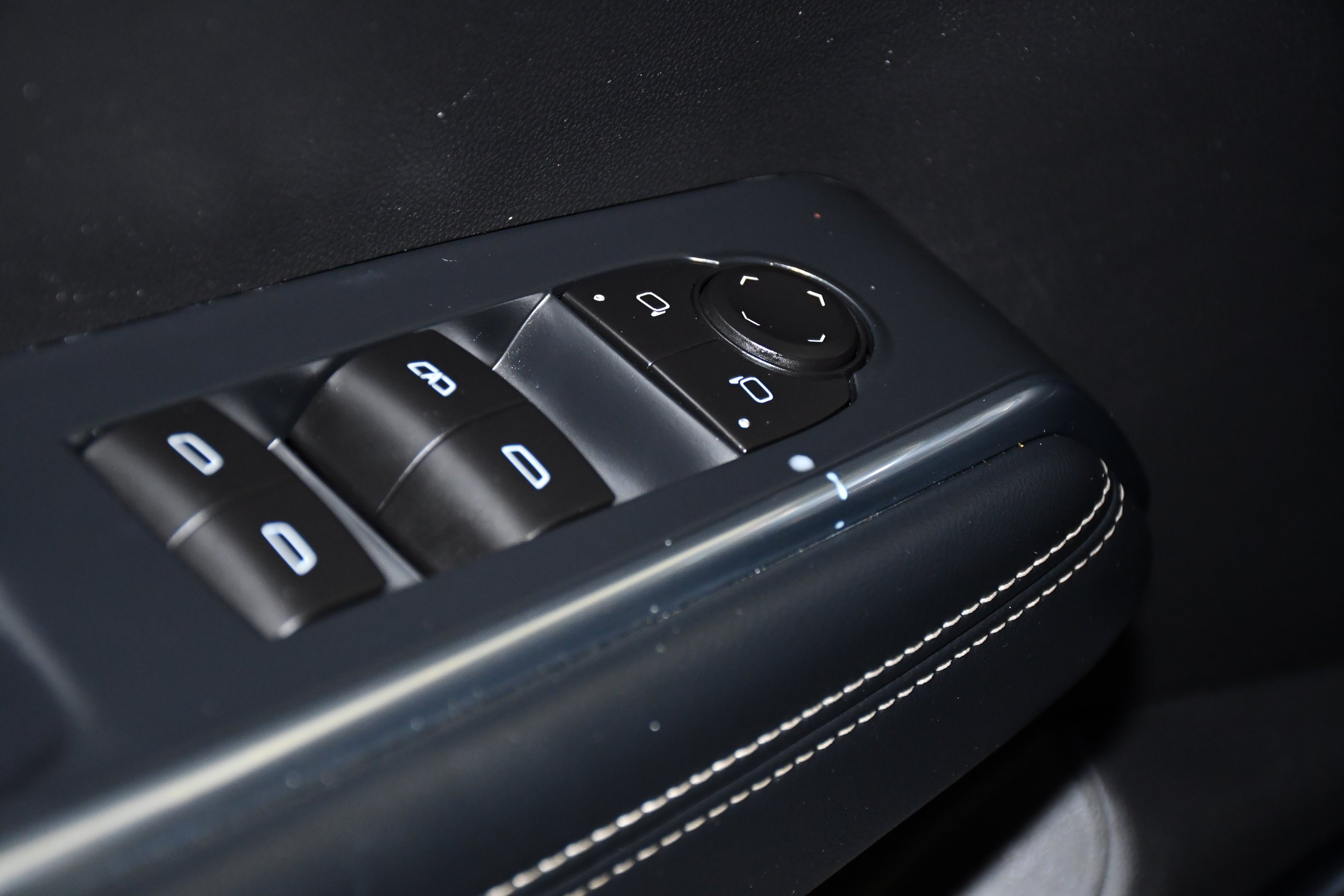 Used 2026 Ebony Twilight Metallic GMC AWD Elevation image 33