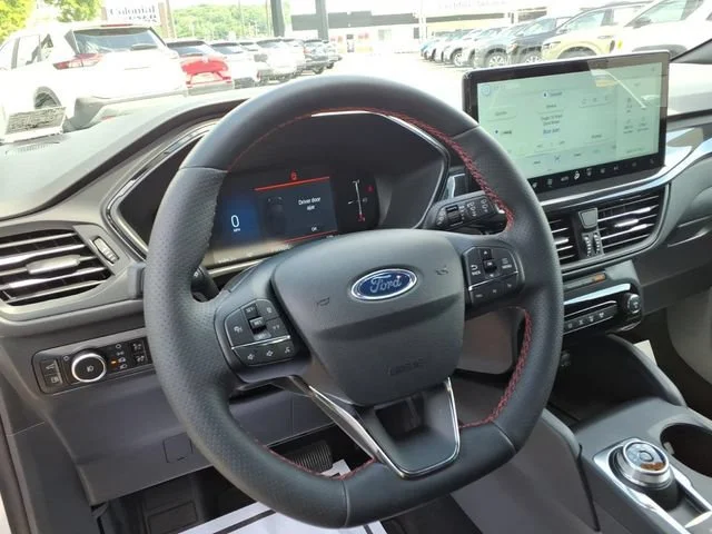 2025 Ford Escape Hybrid ST-Line Select - Photo 10