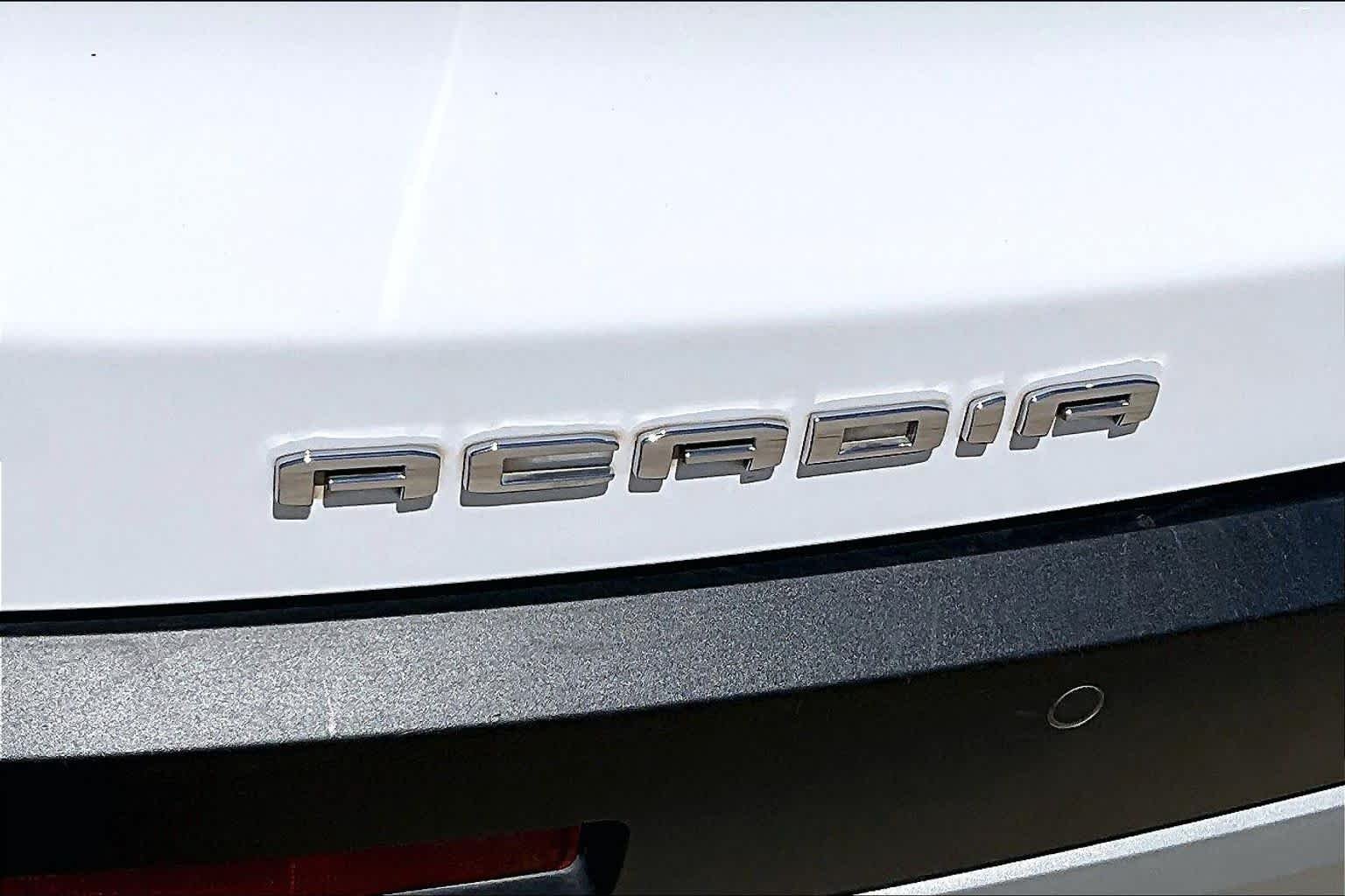 Used 2023 Summit White GMC SLT image 30