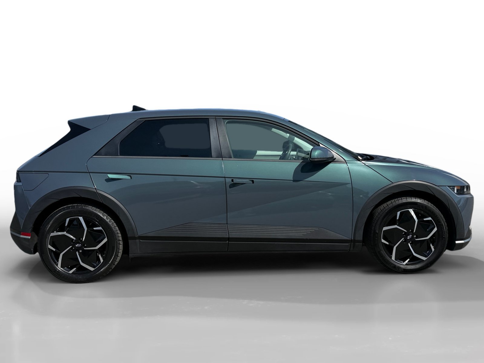 Certified Used 2024 Digital Teal Hyundai SEL image 6