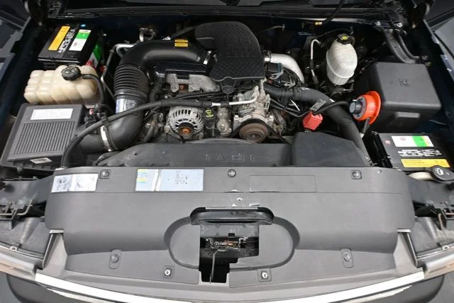 Used 2005 Blue Chevrolet LS image 45