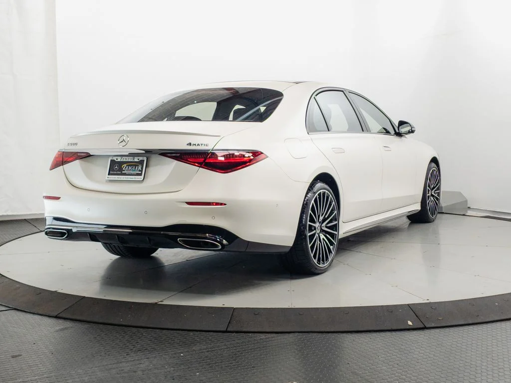 Used 2023 MANUFAKTUR Cashmere White Magno Mercedes-Benz S 580 image 35