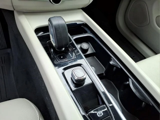 Certified Used 2024 Denim Blue Volvo Core image 29