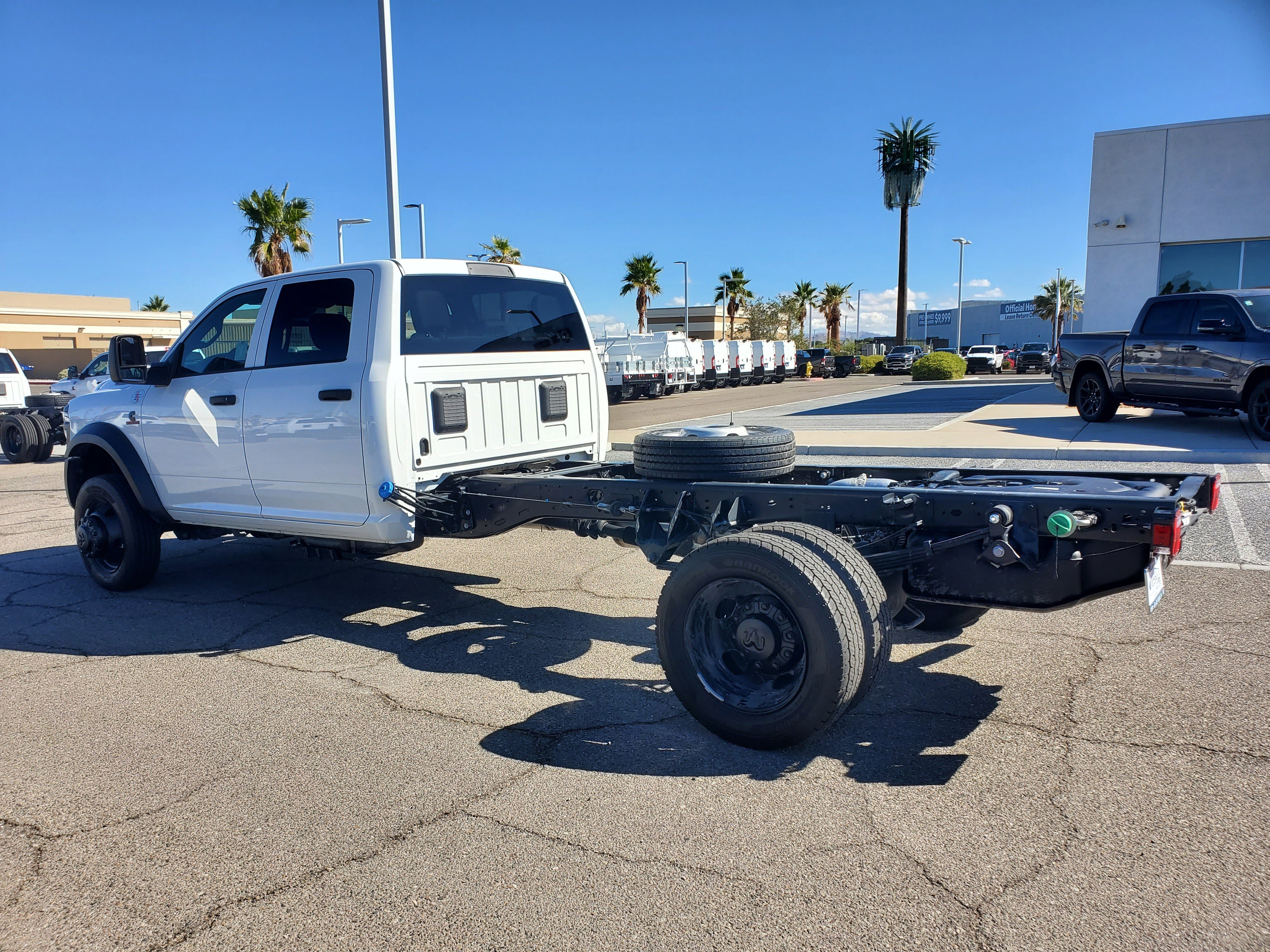 New 2026 Bright White Clearcoat RAM Tradesman image 5
