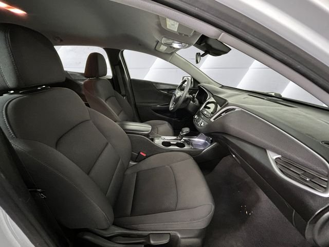 Used 2023 White Chevrolet LT image 13
