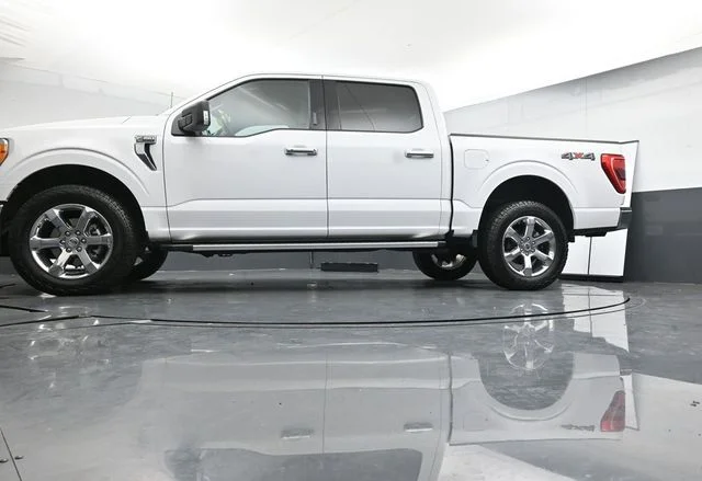 Used 2022 White Ford XLT image 28