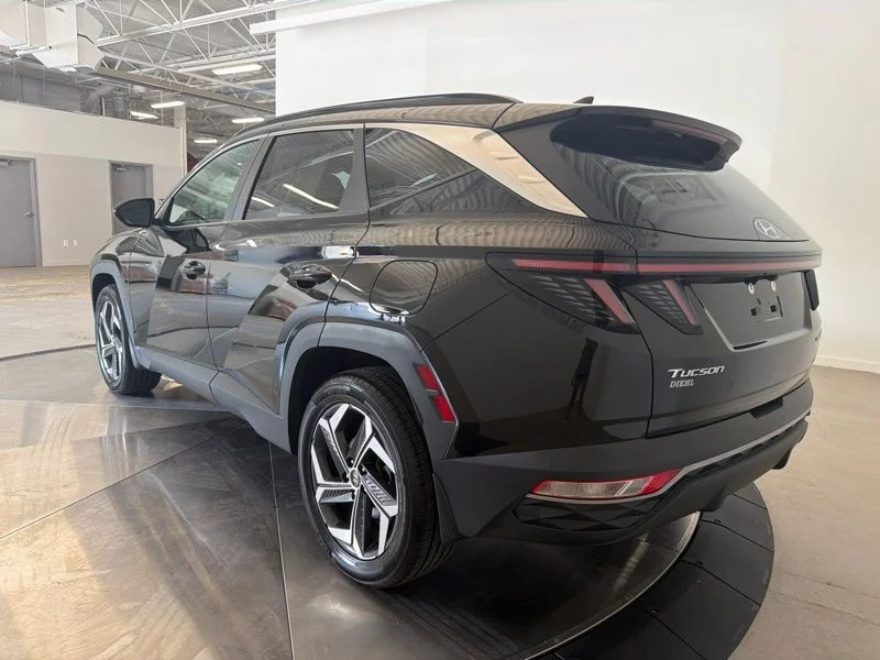Used 2022 Black Hyundai SEL Convenience image 5