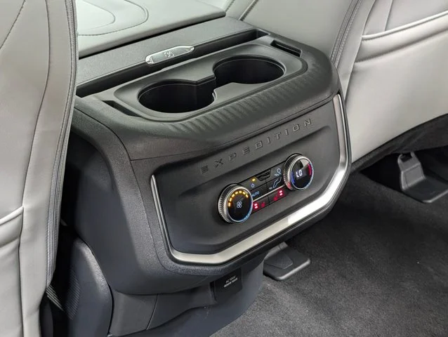 New 2027 Star White Metallic Tri-Coat Ford MAX Platinum image 52