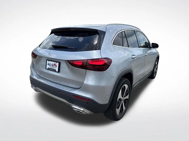 Used 2025 Silver Mercedes-Benz GLA 250 image 9