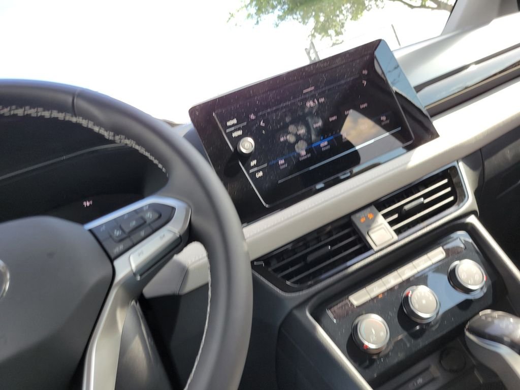 New 2026 White Volkswagen 1.5T S image 16