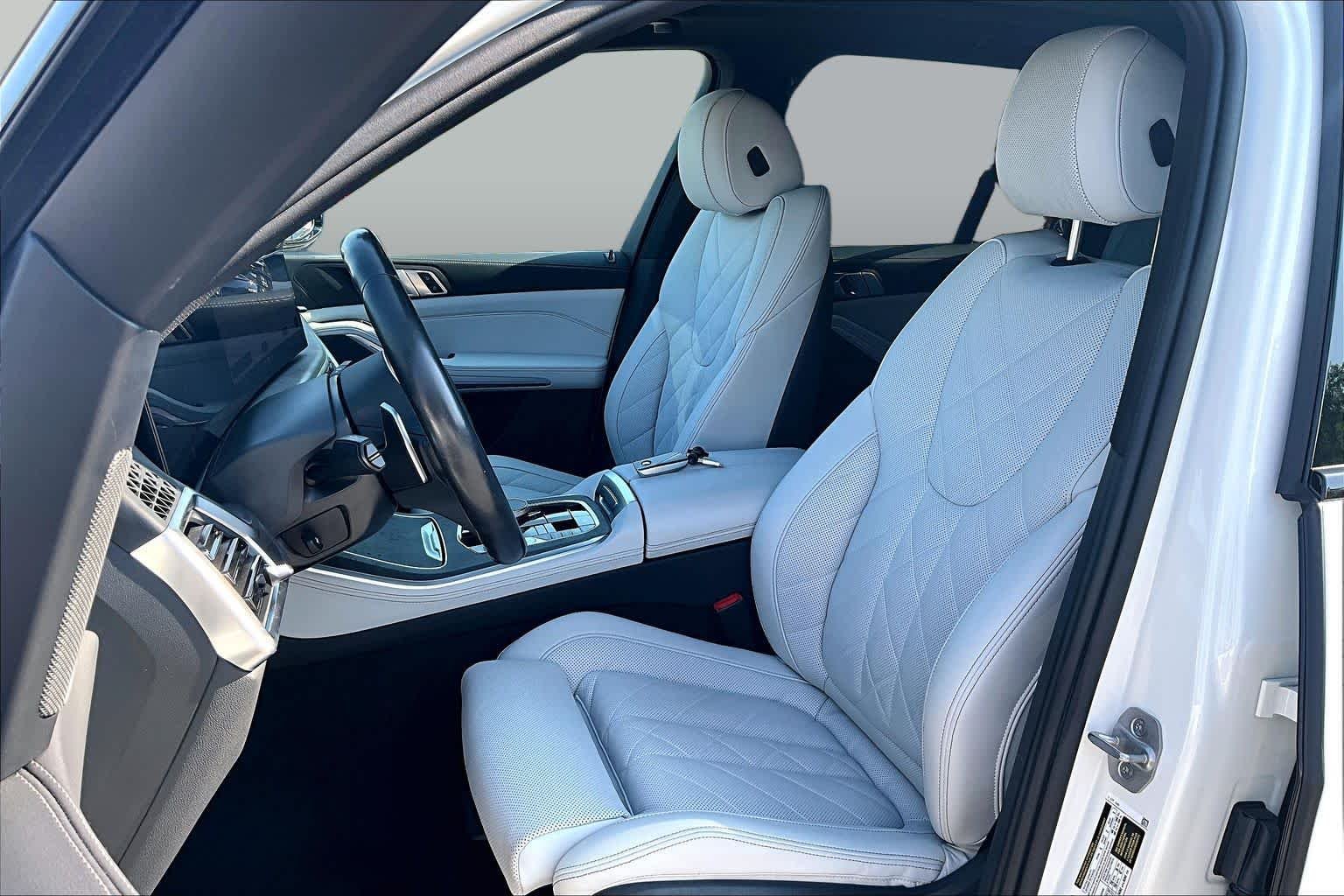 Certified Used 2024 Alpine White BMW xDrive40i image 7