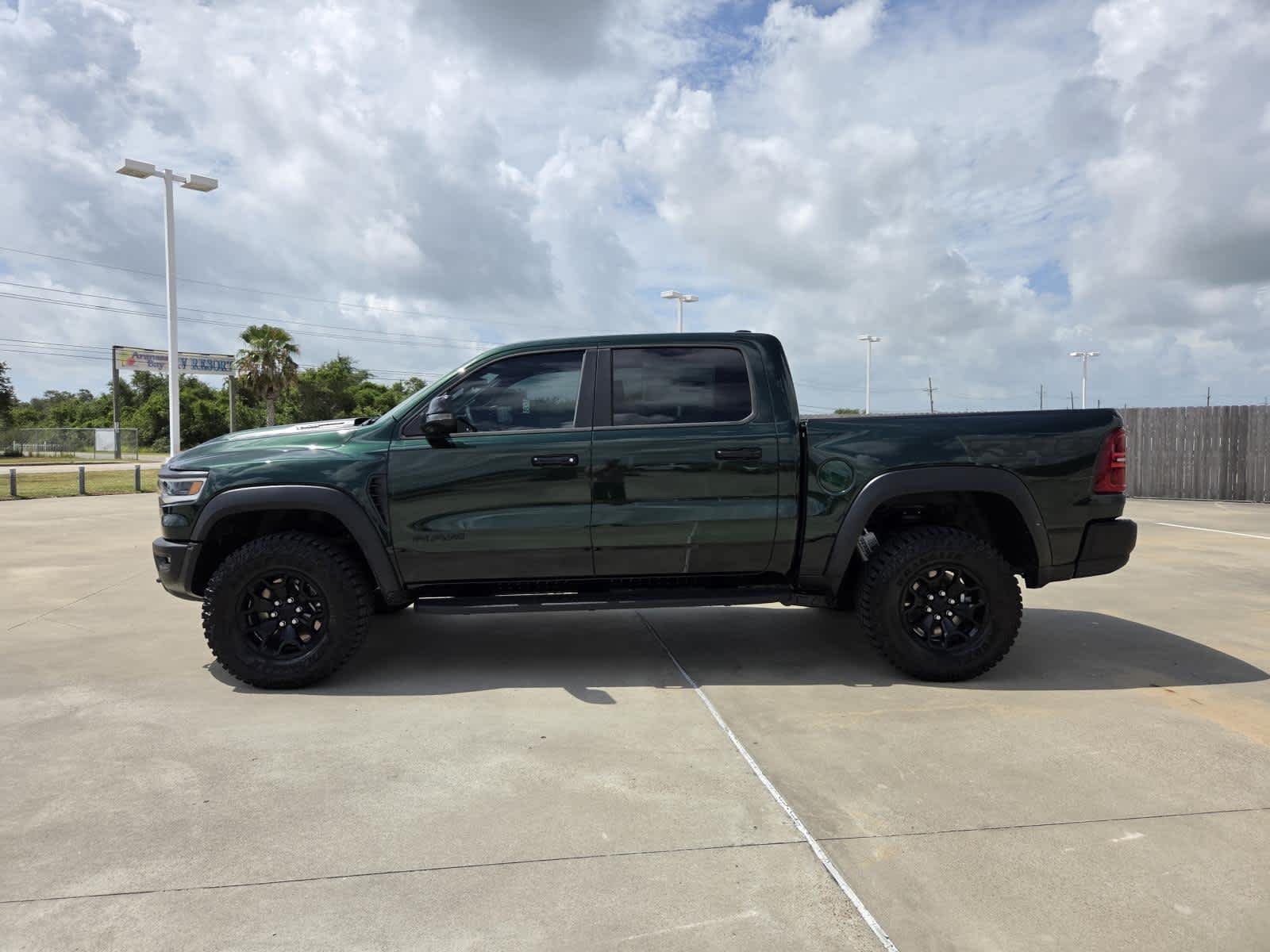 New 2026 Serrano Green Metallic Ram RHO image 2