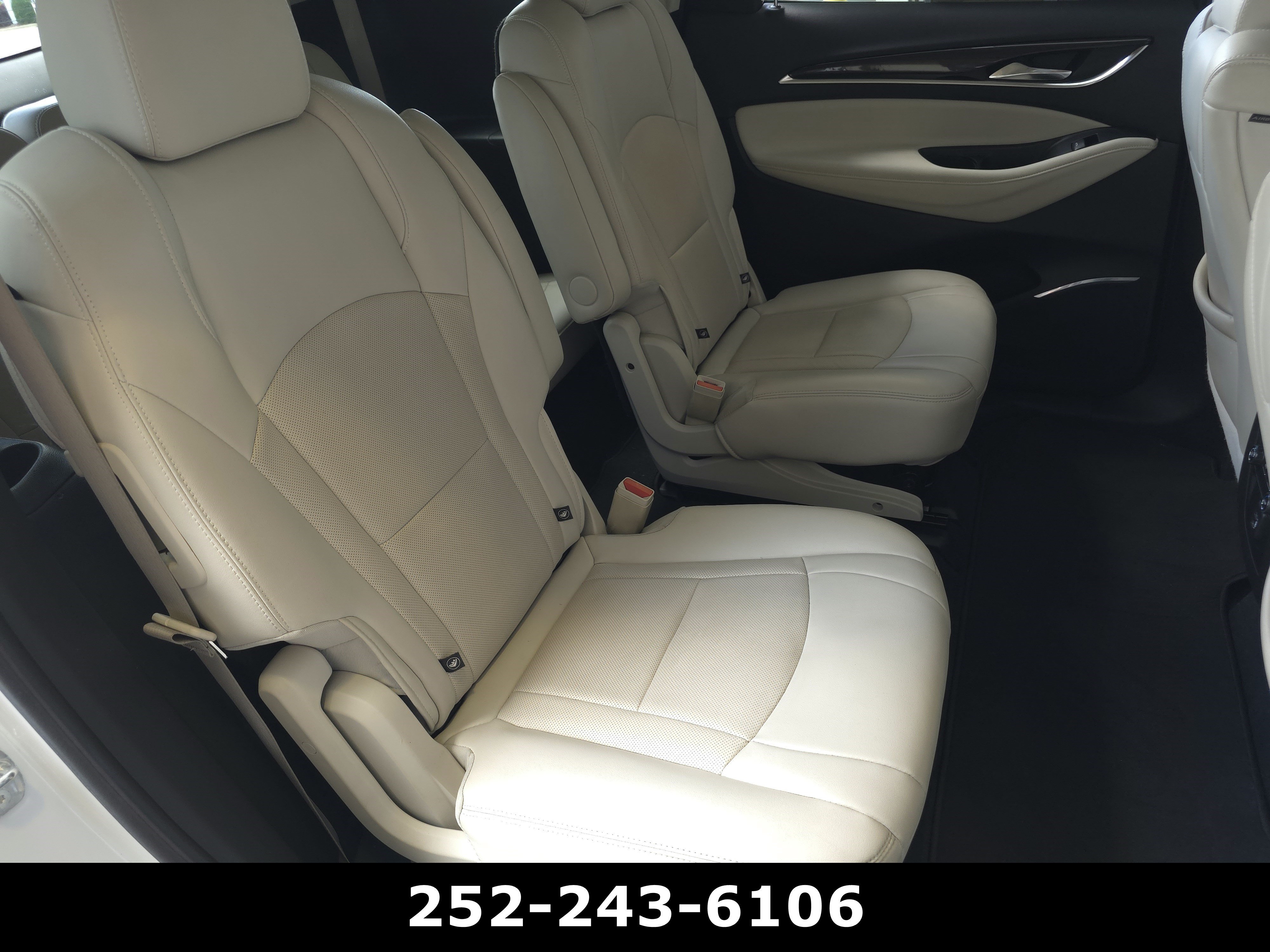 Used 2023 Summit White Buick Essence image 39