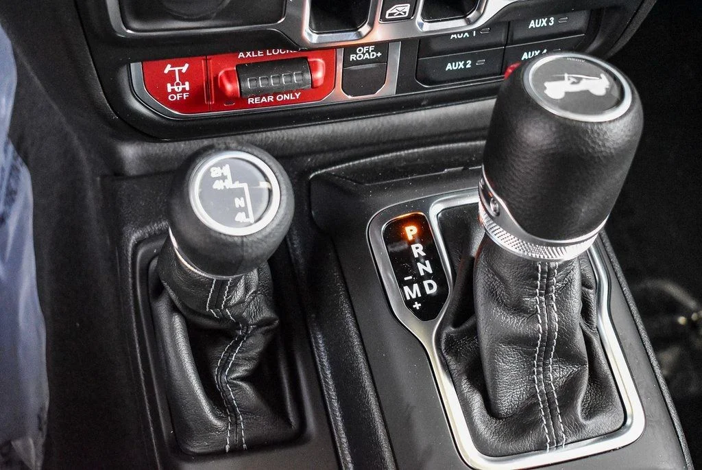 2025 Jeep Wrangler 4-Door Willys - Photo 18