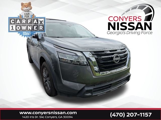 2022 Nissan Pathfinder SV