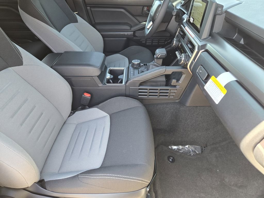 2025 Toyota 4Runner TRD Off-Road - Photo 9