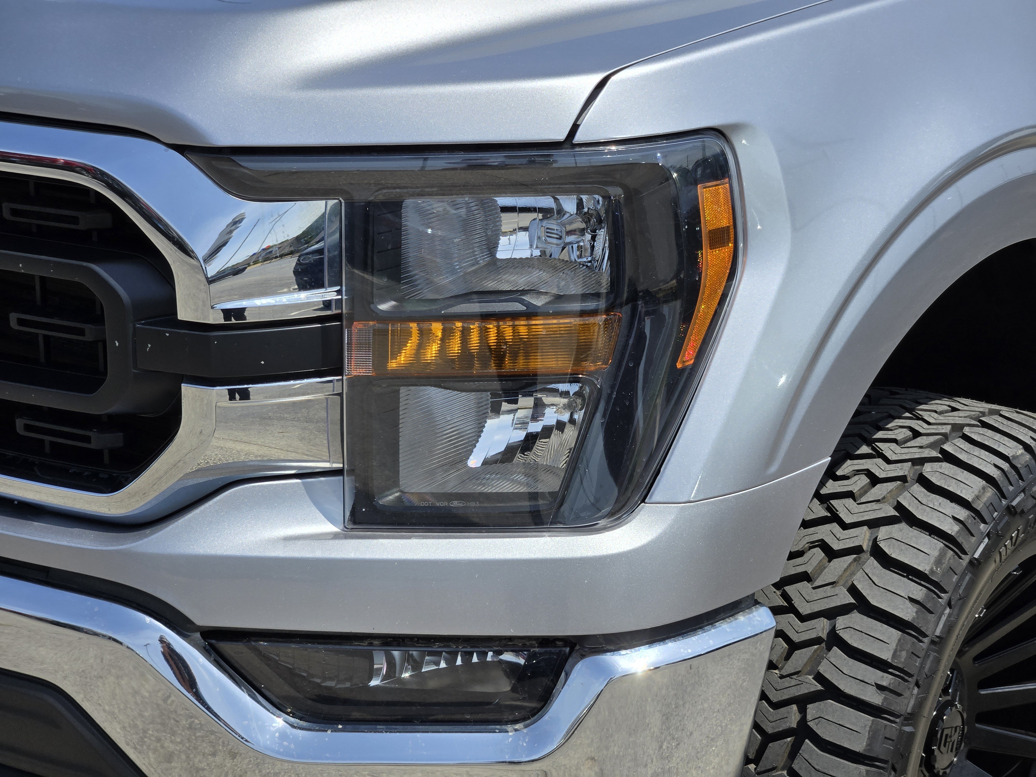 Used 2023 Silver Ford XLT image 8