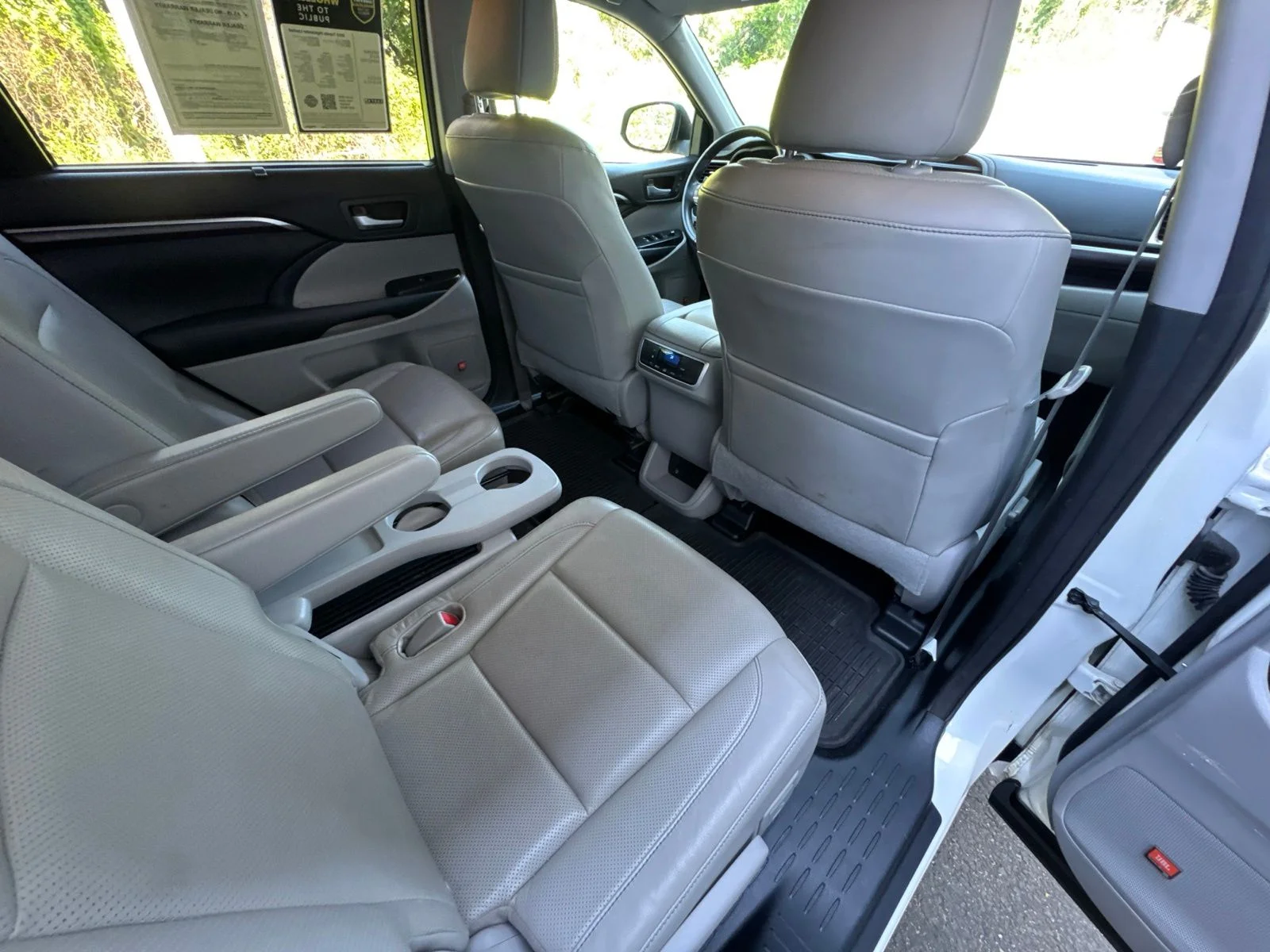 Used 2015 Blizzard Pearl Toyota Limited image 30