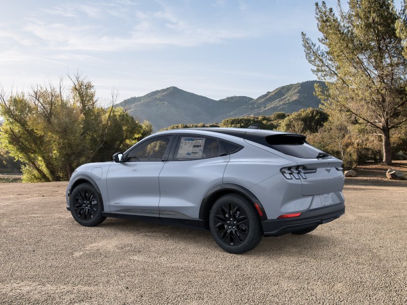 New 2026 Glacier Gray Metallic Tri-coat Ford Premium image 30
