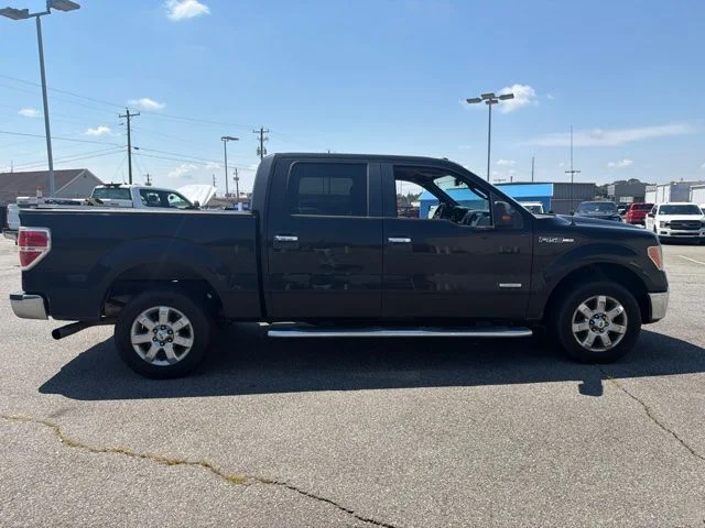 Used 2014 Black Ford XLT image 2