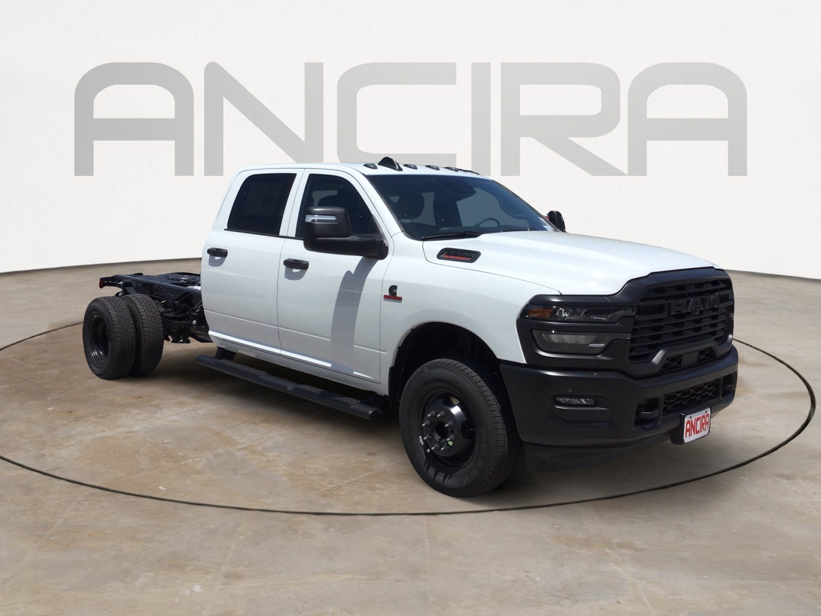 New 2026 Bright White Clearcoat RAM Tradesman image 4