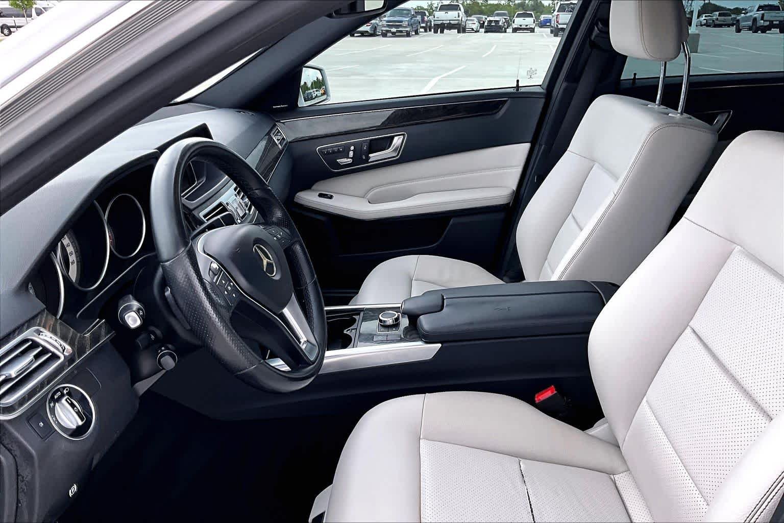Used 2016 Iridium Silver Metallic Mercedes-Benz E 350 Sport image 8