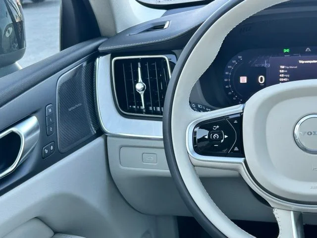 2026 Volvo XC60 Ultra - Photo 18