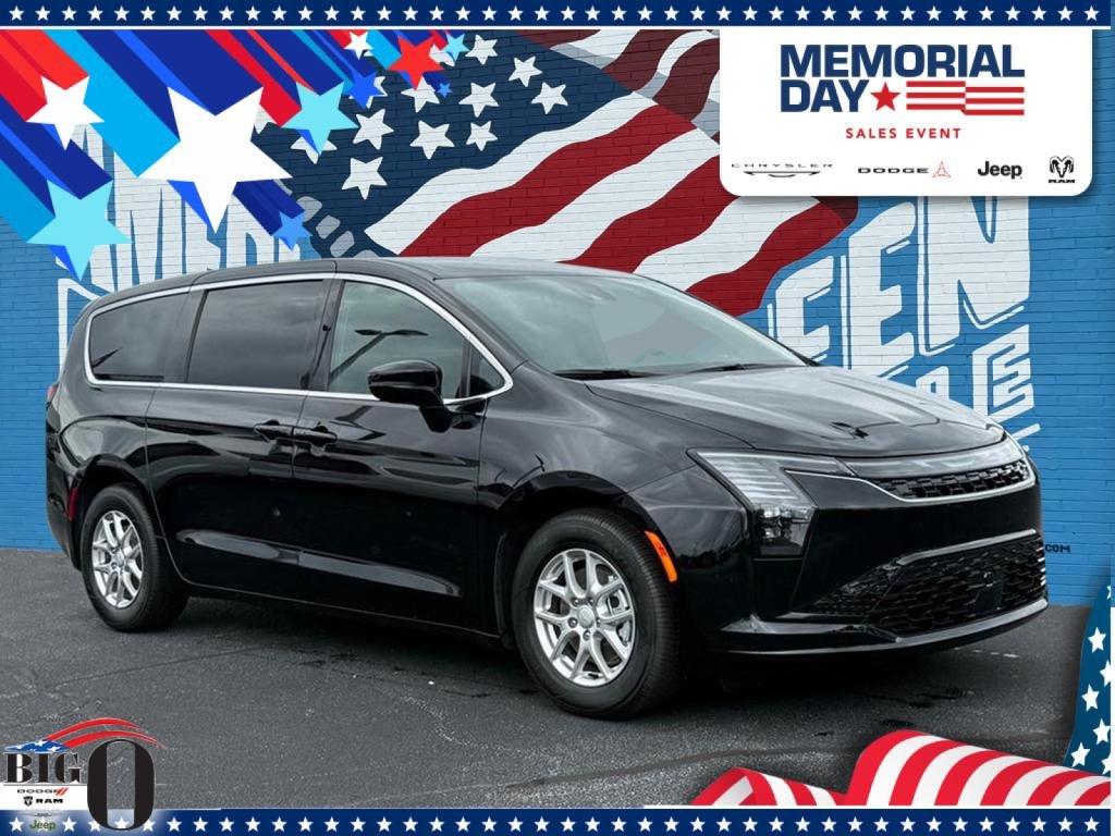 2027 Chrysler Pacifica Select's photo