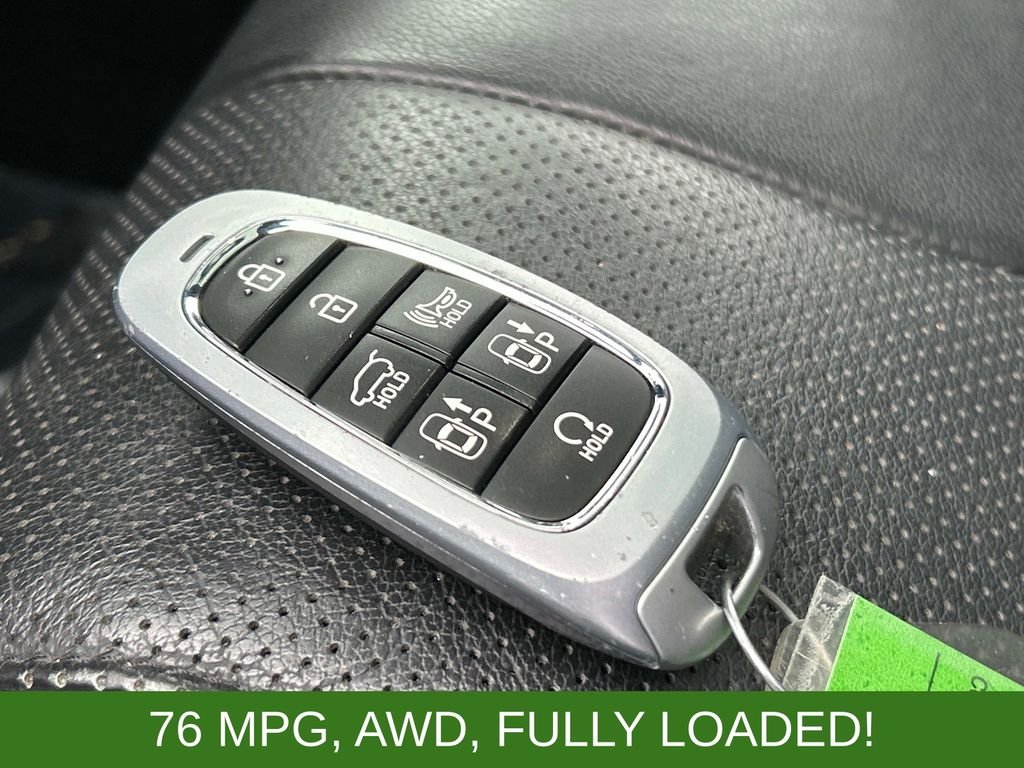 Used 2023 Black Hyundai Limited image 10
